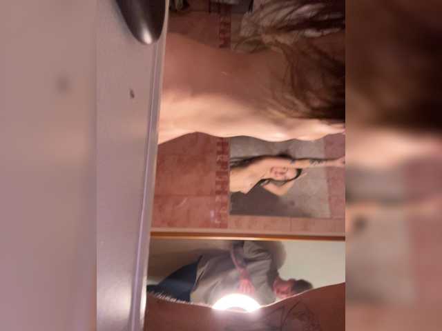 OlyaCharme live cam on BongaCams