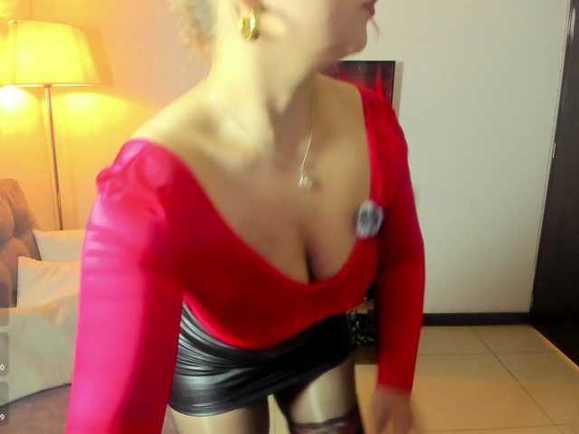 JelenaNoura live webcam show