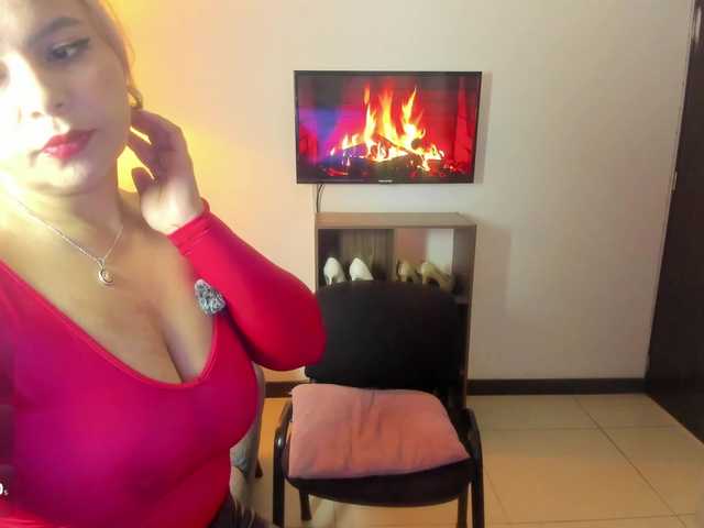 JelenaNoura live webcam show