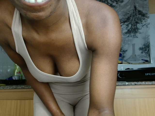 BlushAndMoan live webcam show