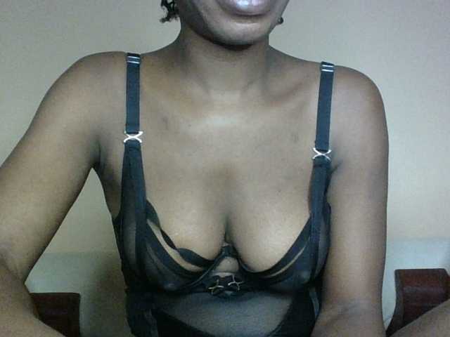 BlushAndMoan live cam on BongaCams