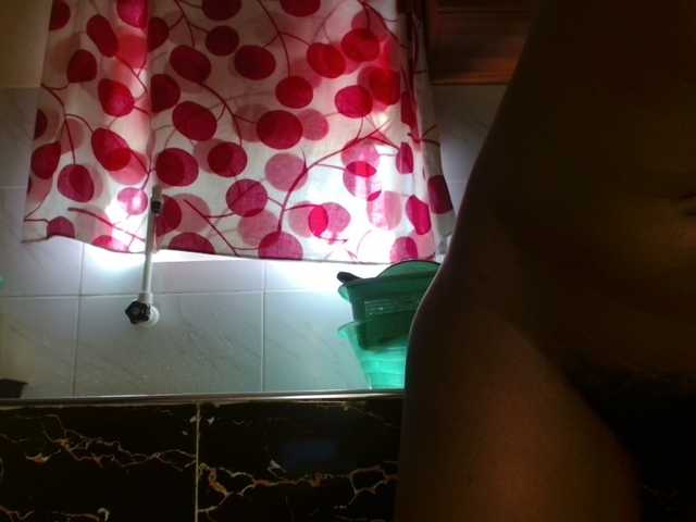BlushAndMoan live cam preview