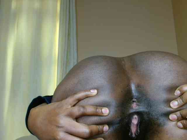 BlushAndMoan webcam
