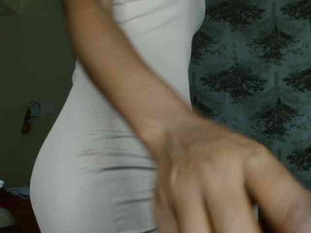 BlushAndMoan webcam