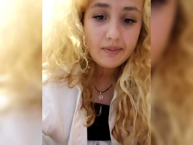 BloodyLisss live cam on BongaCams