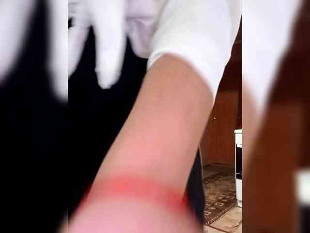 BloodyLisss webcam