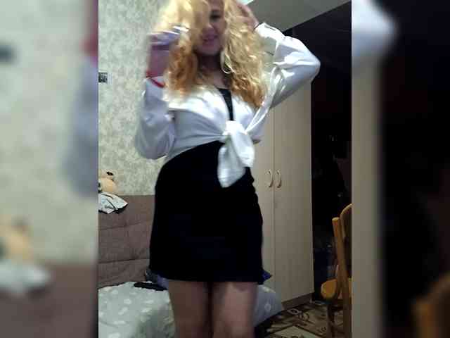 BloodyLisss webcam