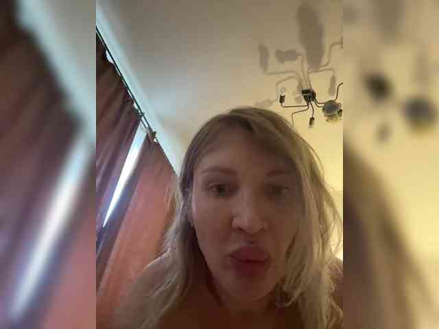 SoniaRaspberry Live Webcam on BongaCams