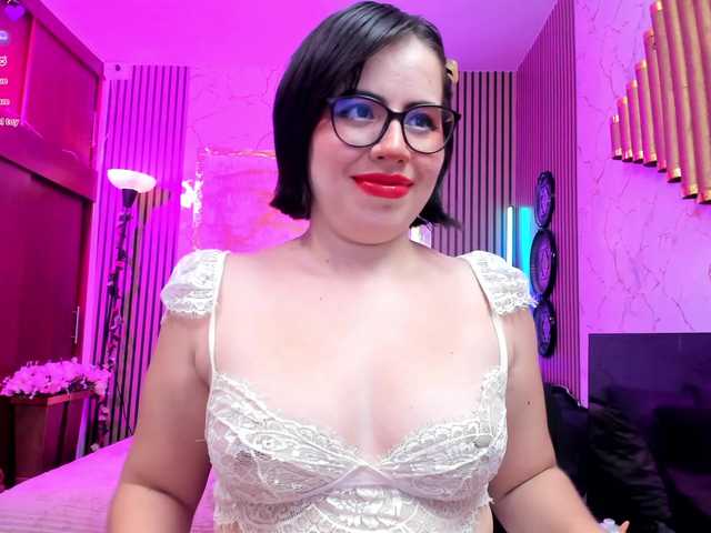 missjudi live cam on BongaCams