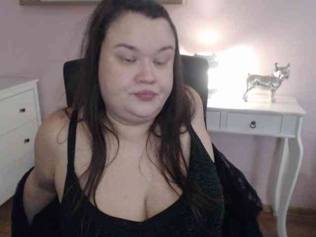 HollyDanceSoul webcam