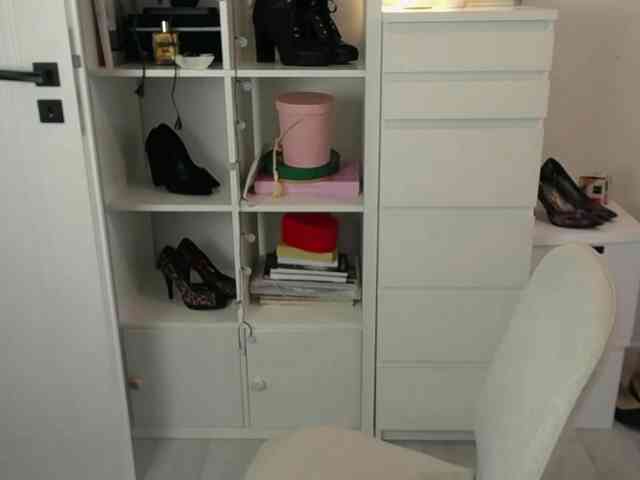 HollyDanceSoul webcam