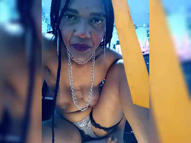 BiancaCox webcam