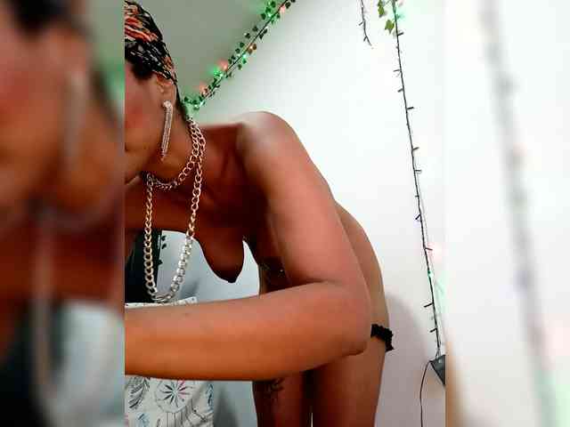 BiancaCox webcam
