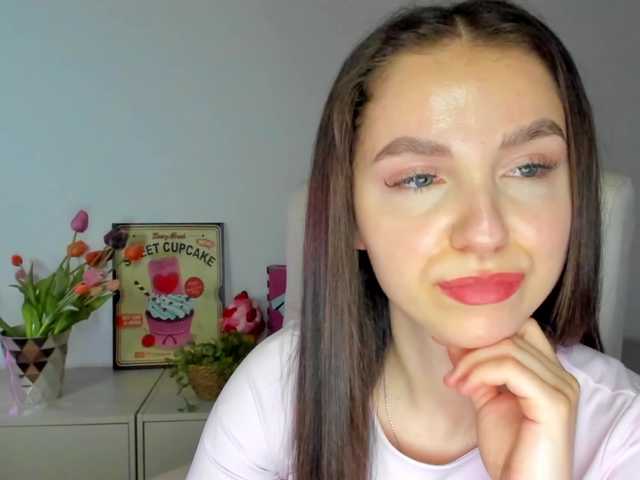 le modèle Jamalla777 est en webcam porno dans un show sur le site bongacams, il possède les tags suivants: White/Caucasian,Brunette,Shaved