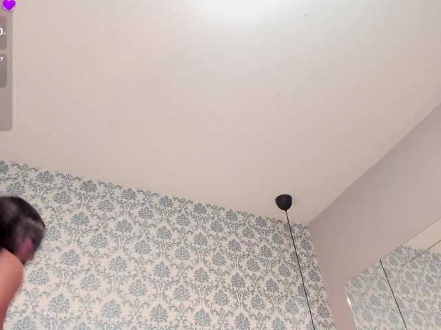 Lily-Hazell live cam on BongaCams