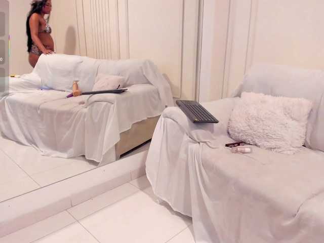 Lily-Hazell live cam on BongaCams