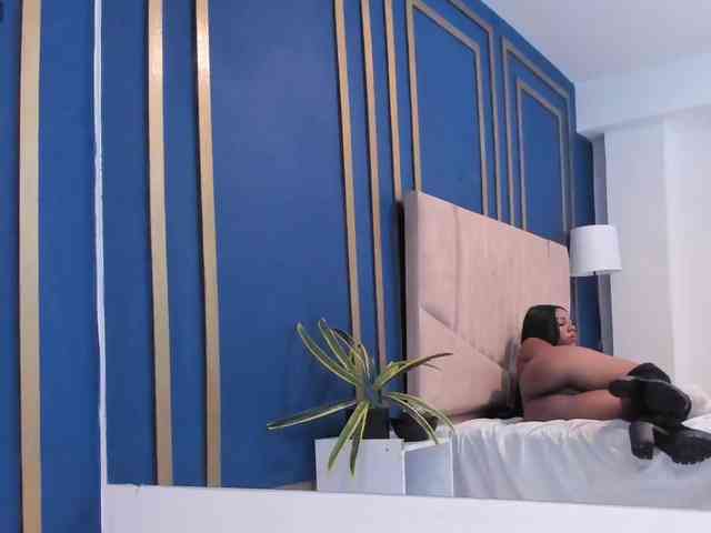 Lily-Hazell webcam