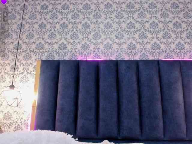Lily-Hazell webcam