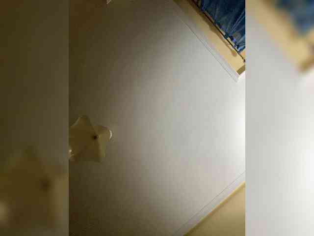 Alikaiwolf webcam