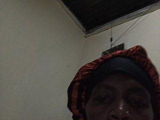 Emmaskye's Live Webcam