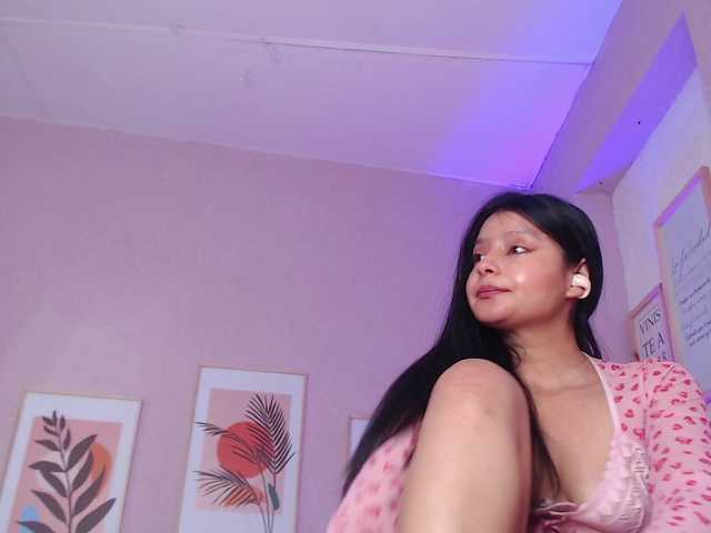 AliciaFox07's BongaCams show and profile