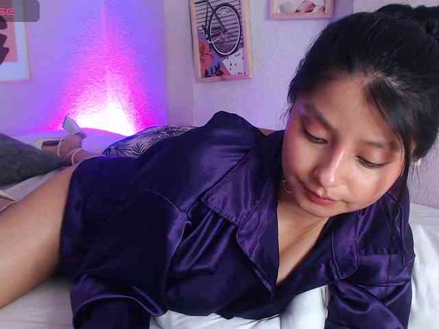 Модель: AliciaFox07