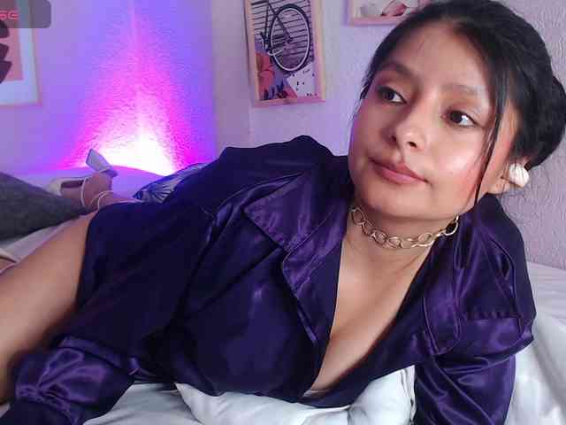 Модель: AliciaFox07