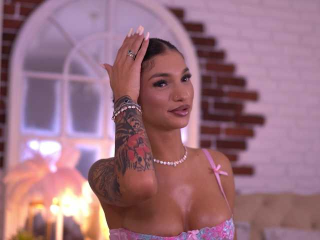 NyssaSky live webcam show