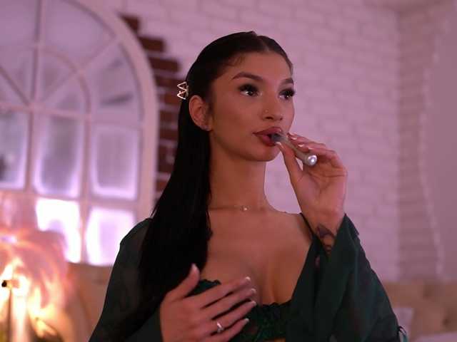 NyssaSky's BongaCams show and profile