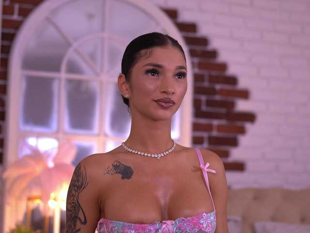 NyssaSky live webcam show