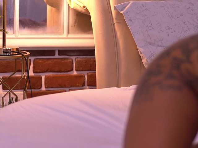NyssaSky live webcam show