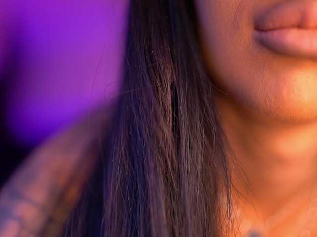 KimNaty live cam preview