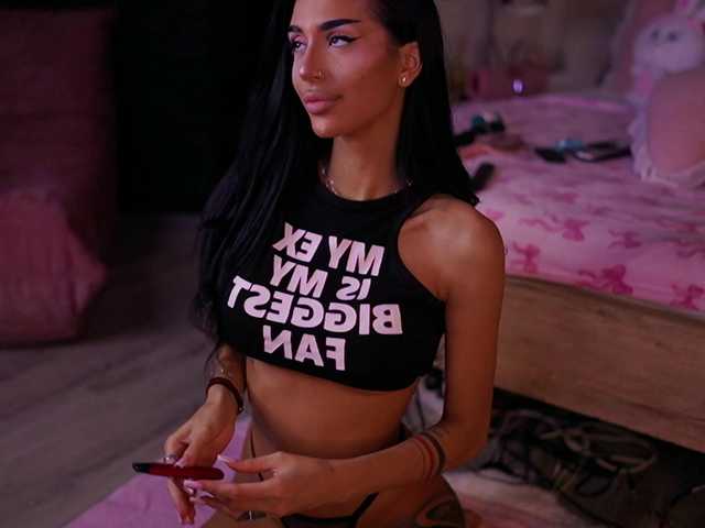 KimNaty live cam preview