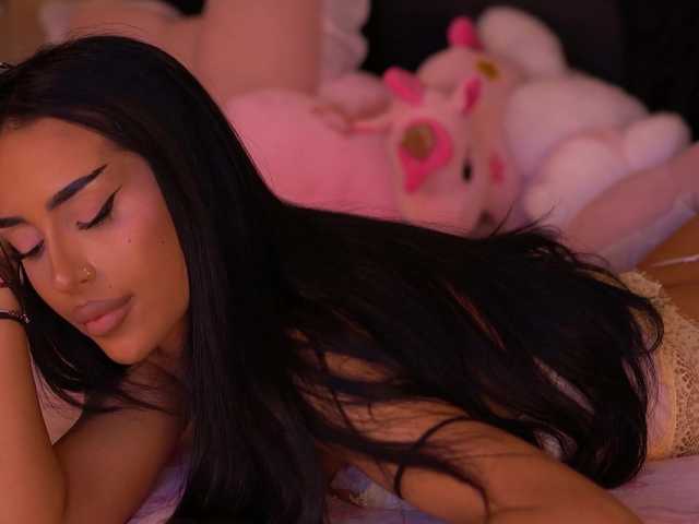 KimNaty live cam preview