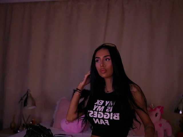 KimNaty live cam preview