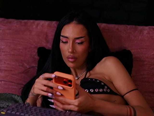 KimNaty live cam preview