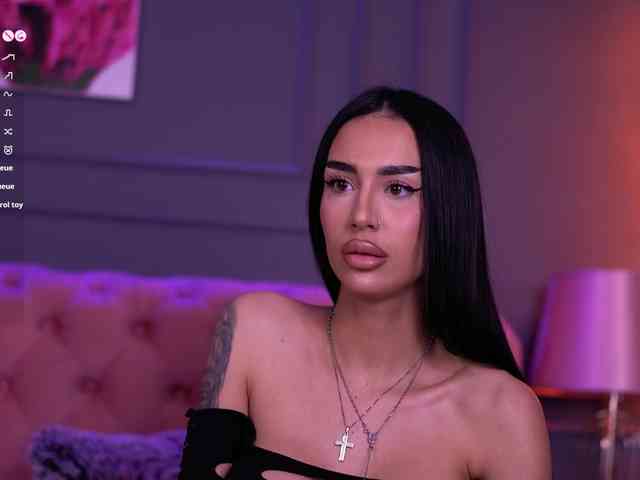 KimNaty webcam