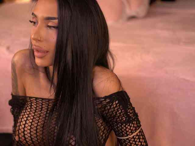 KimNaty webcam