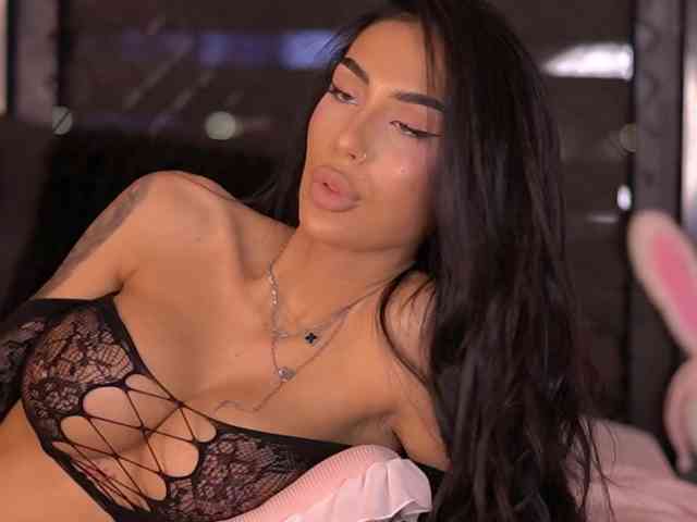 KimNaty webcam