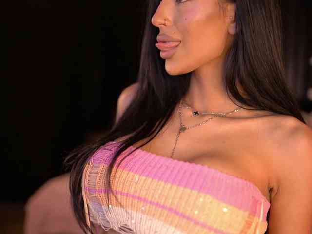KimNaty webcam