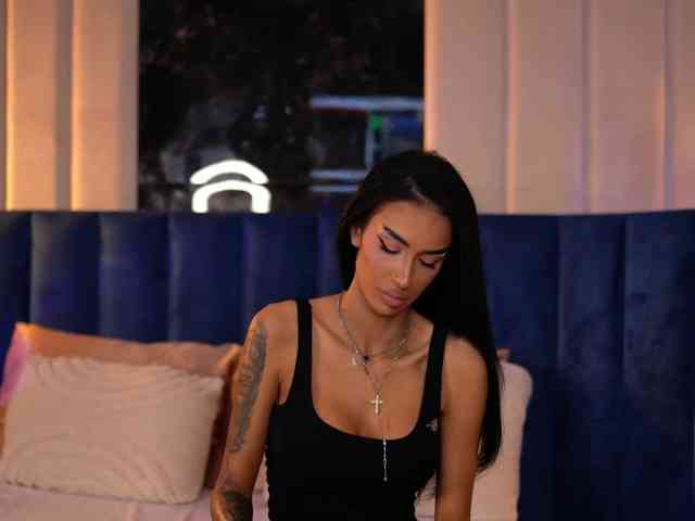 KimNaty webcam