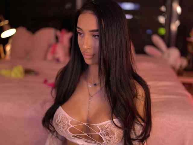 KimNaty webcam