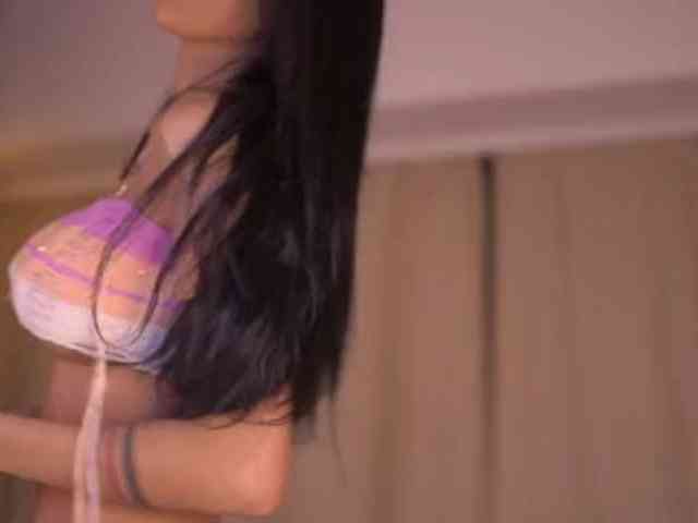 KimNaty webcam