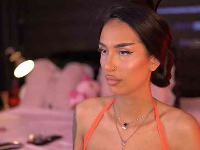 KimNaty webcam