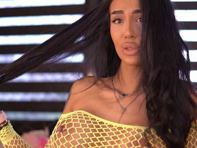 KimNaty webcam