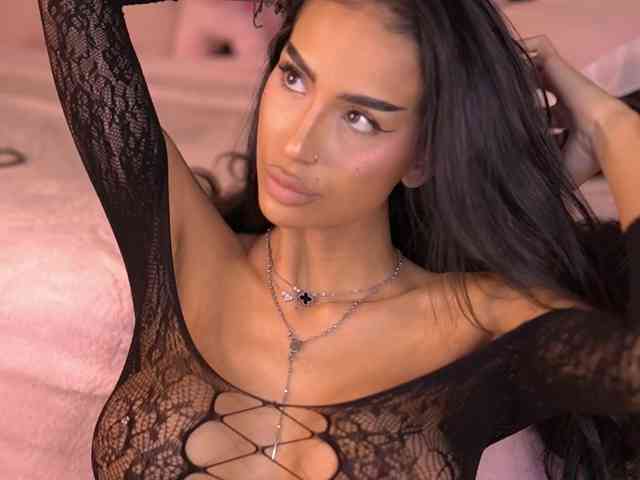 KimNaty webcam