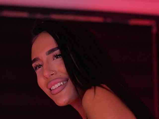 KimNaty webcam