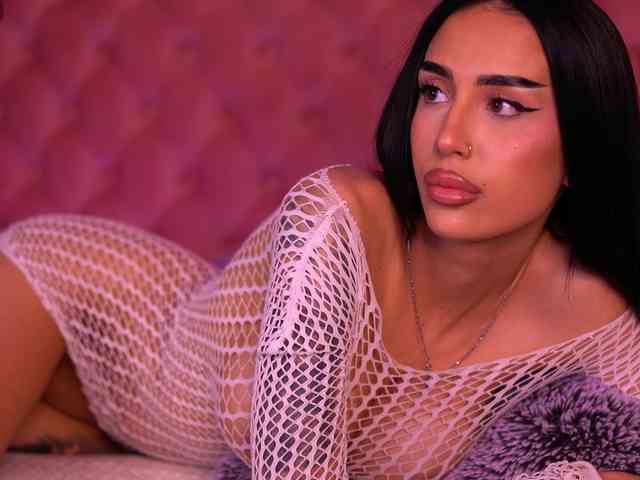 KimNaty webcam