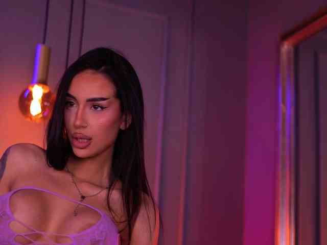KimNaty webcam