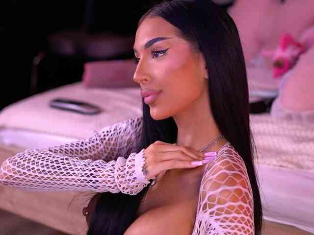 KimNaty webcam